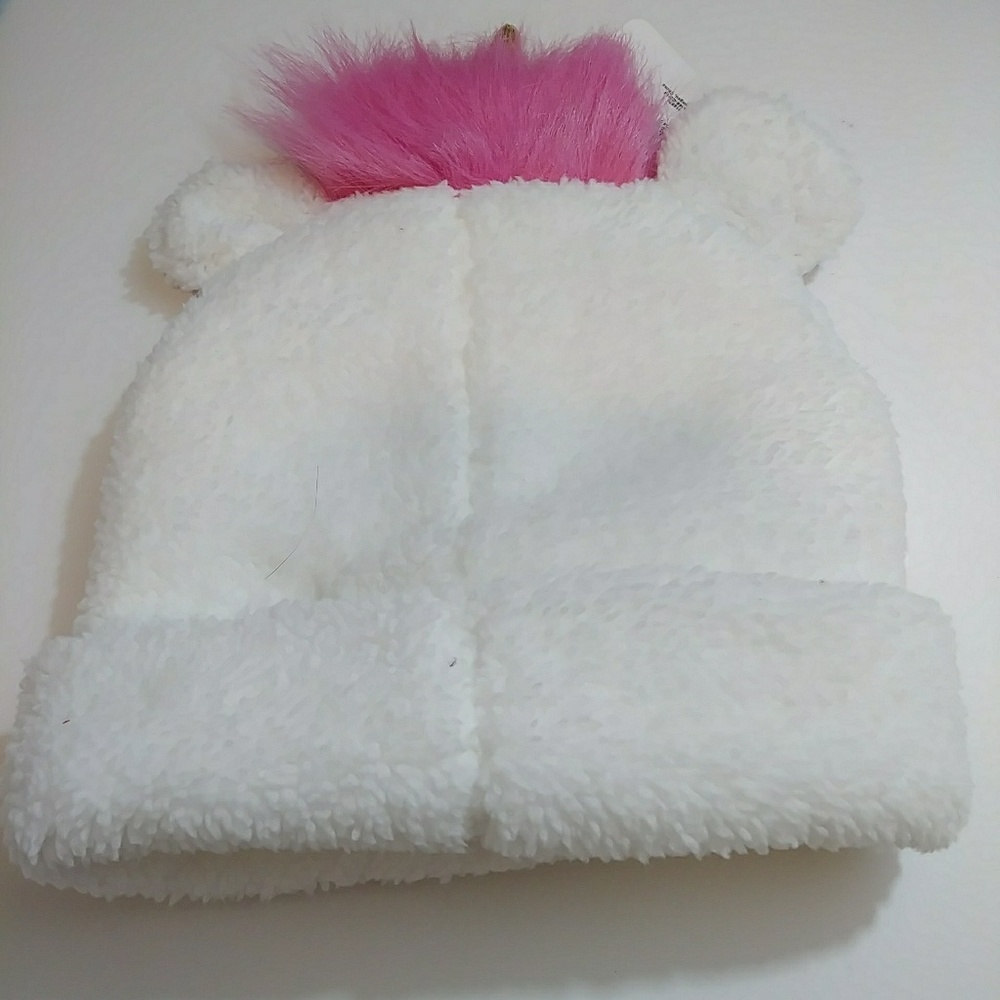 Girls Despicable Me Fluffy Unicorn 3D Beanie - Picture 3 of 3